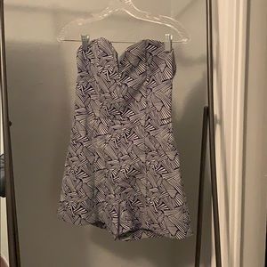 Geometric strapless romper